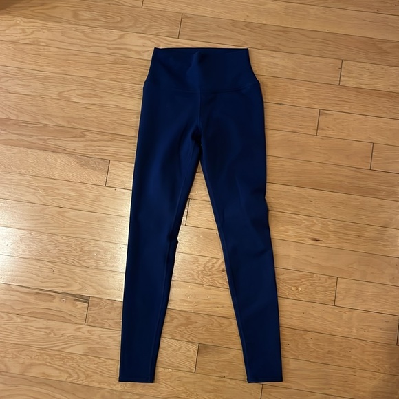 Alo High Waist Airbrush Legging - Navy - Picture 3 of 4
